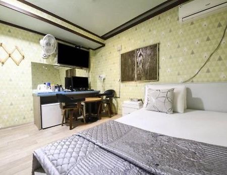 Feel Motel Pocheon Bagian luar foto